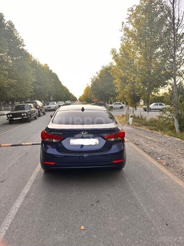 Hyundai Elantra 2014, 213,248 km - 1.8 l - Biləsuvar