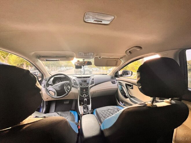 Hyundai Elantra 2014, 213,248 km - 1.8 l - Biləsuvar
