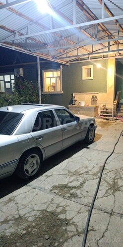 Mercedes E 200 1994, 475,000 km - 2.0 l - Naxçıvan