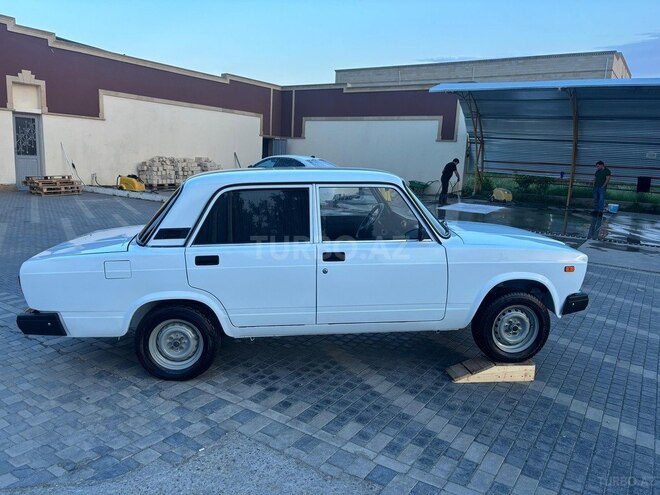 LADA (VAZ) 2107 2009, 12,500 km - 1.6 l - Göygöl