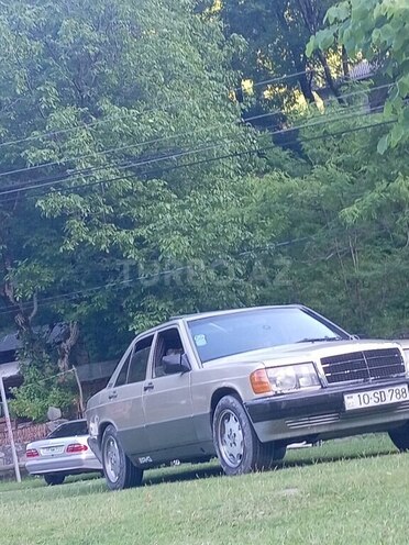 Mercedes 190 1991, 233,000 km - 2.0 l - Sabirabad