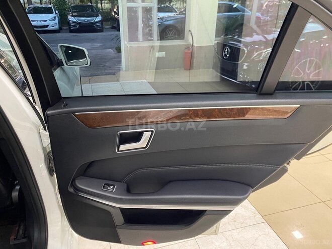 Mercedes E 220 d 2015, 205,000 km - 2.2 l - Mingəçevir
