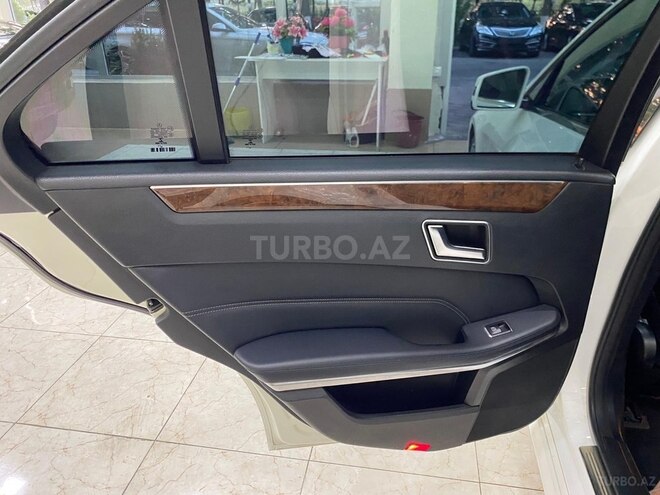 Mercedes E 220 d 2015, 205,000 km - 2.2 l - Mingəçevir