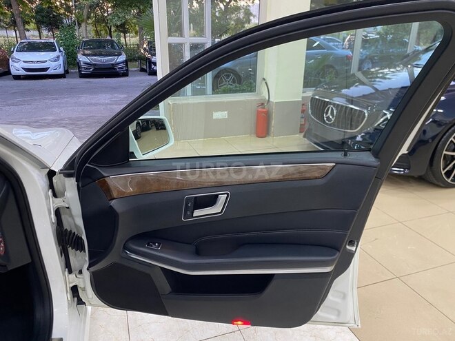 Mercedes E 220 d 2015, 205,000 km - 2.2 l - Mingəçevir