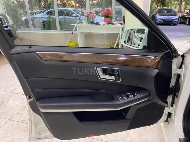 Mercedes E 220 d 2015, 205,000 km - 2.2 l - Mingəçevir