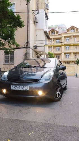 Toyota Prius-2