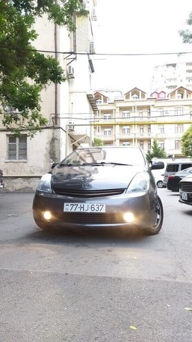 Toyota Prius-3