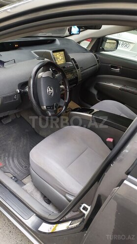 Toyota Prius-9