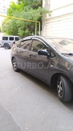 Toyota Prius-6