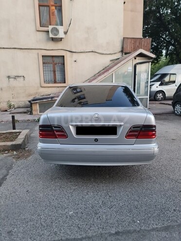 Mercedes E 270 2000, 445,000 km - 2.7 l - Bakı