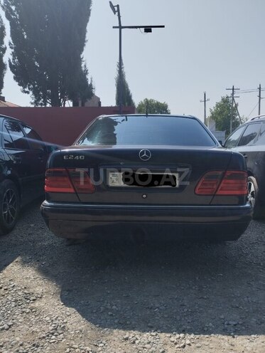 Mercedes E 240 1998, 363,325 km - 2.4 l - Biləsuvar