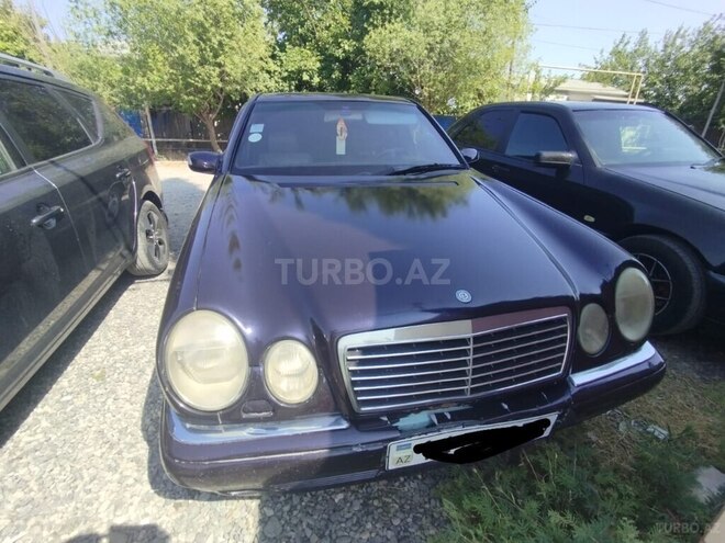 Mercedes E 240 1998, 363,325 km - 2.4 l - Biləsuvar