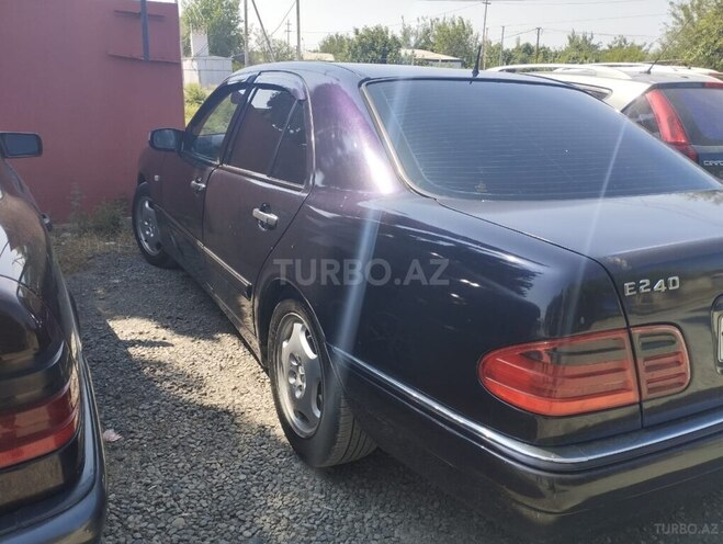 Mercedes E 240 1998, 363,325 km - 2.4 l - Biləsuvar