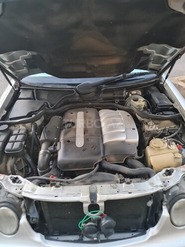 Mercedes E 270 2000, 445,000 km - 2.7 l - Bakı
