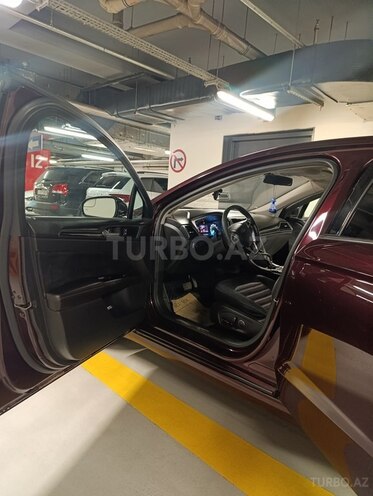 Ford Fusion (North America) 2013, 235,000 km - 1.6 l - Gəncə