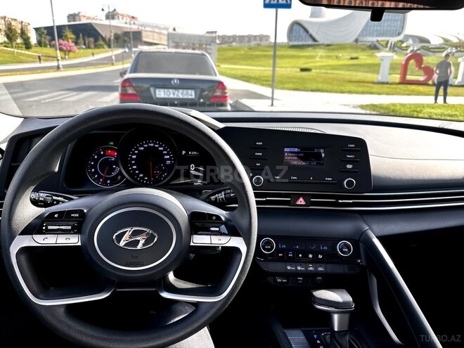 Hyundai Elantra 2021, 44,900 km - 1.6 л - Bakı