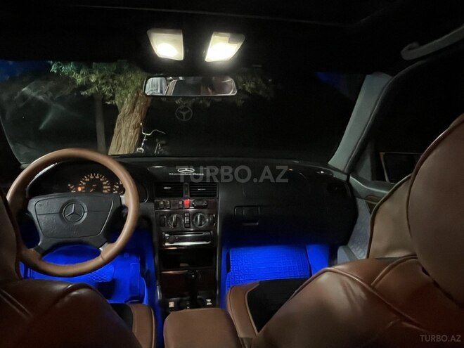 Mercedes C 200 1994, 507,888 km - 2.0 l - Salyan