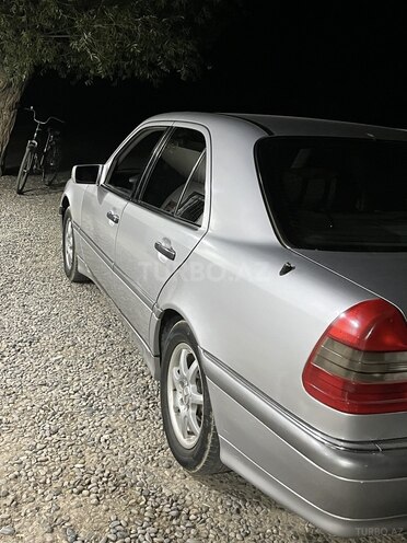 Mercedes C 200 1994, 507,888 km - 2.0 l - Salyan