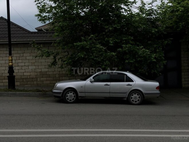 Mercedes E 230 1996, 361,852 km - 2.3 l - Gəncə