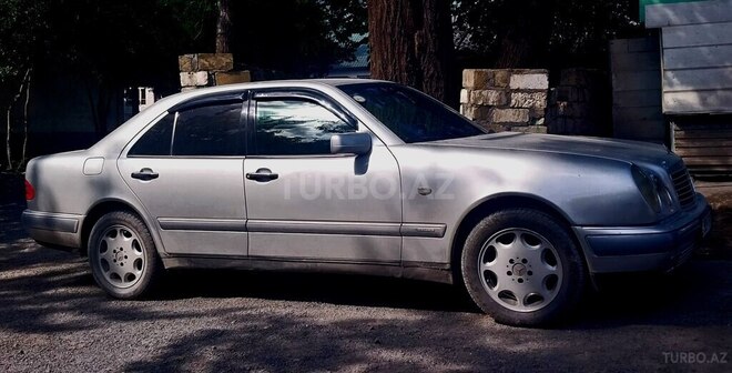 Mercedes E 230 1996, 361,852 km - 2.3 l - Gəncə