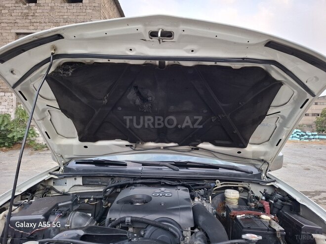 Mitsubishi L200 2012, 460,125 km - 2.5 l - Bakı