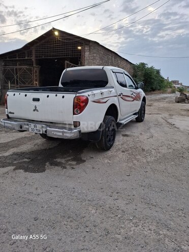 Mitsubishi L200 2012, 460,125 km - 2.5 l - Bakı