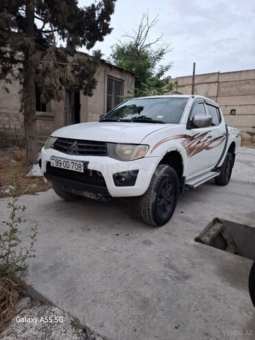 Mitsubishi L200 2012, 460,125 km - 2.5 l - Bakı