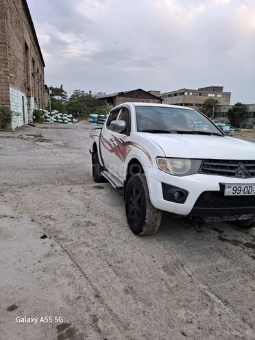 Mitsubishi L200 2012, 460,125 km - 2.5 l - Bakı
