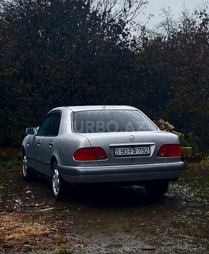 Mercedes E 230 1996, 361,852 km - 2.3 l - Gəncə