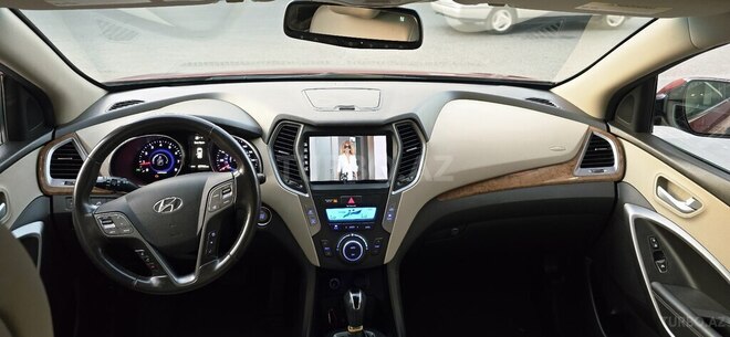 Hyundai Santa Fe-11