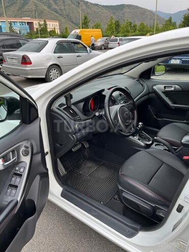 Kia Cerato 2011, 141,000 km - 1.6 l - Şəki