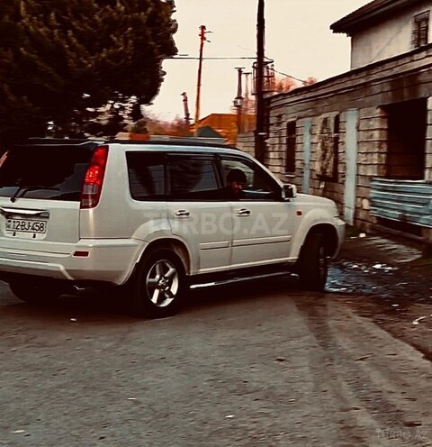 Nissan X-Trail 2001, 155,000 km - 2.0 l - Biləsuvar