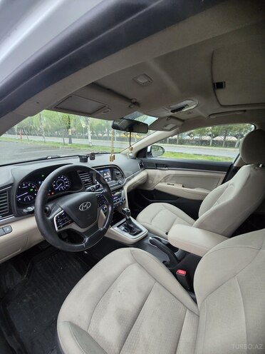 Hyundai Elantra 2016, 222,089 km - 2.0 l - Qəbələ