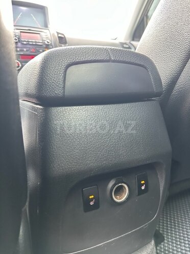 Kia Sorento-17