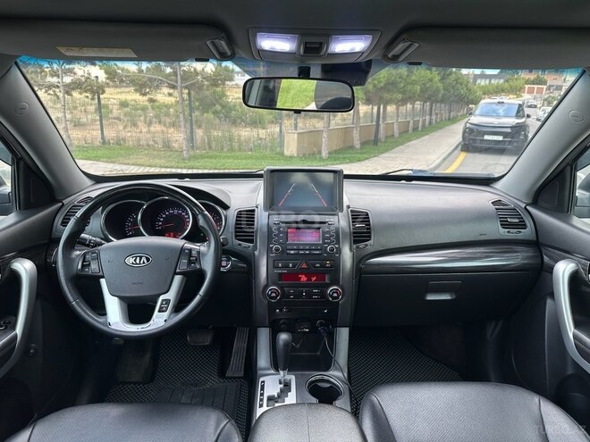 Kia Sorento-11