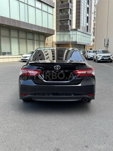 Toyota Camry-7