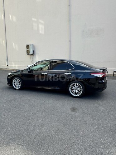 Toyota Camry-5