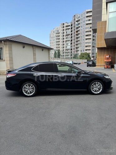 Toyota Camry-4