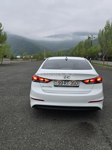 Hyundai Elantra 2016, 222,089 km - 2.0 l - Qəbələ