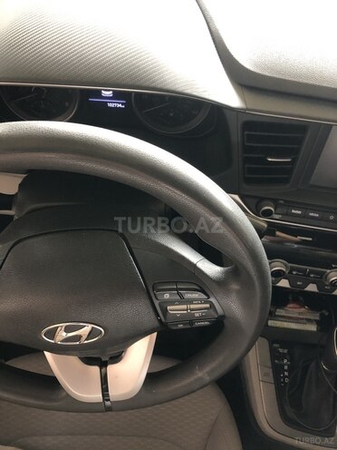 Hyundai Elantra 2019, 160,000 km - 2.0 l - Bakı