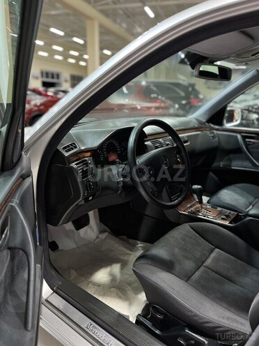 Mercedes E 220 d 1999, 303,303 km - 2.2 l - Sumqayıt