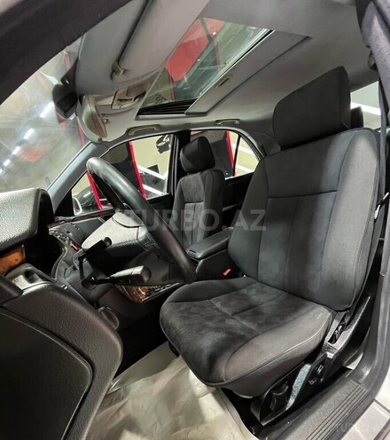Mercedes E 220 d 1999, 303,303 km - 2.2 l - Sumqayıt