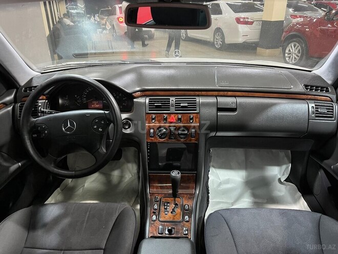 Mercedes E 220 d 1999, 303,303 km - 2.2 l - Sumqayıt