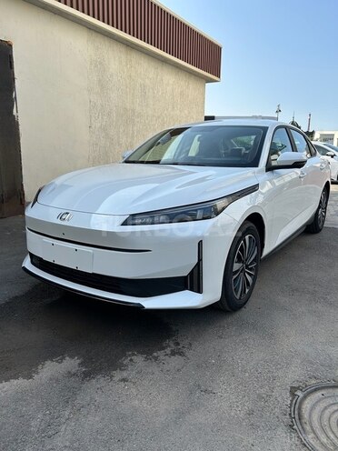 Changan Qiyuan A05 2025, 0 km - 1.5 л - Bakı