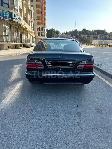 Mercedes E 220 1999, 360,000 km - 2.2 l - Sumqayıt