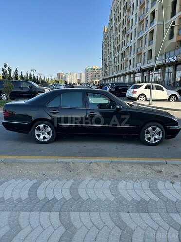 Mercedes E 220 1999, 360,000 km - 2.2 l - Sumqayıt