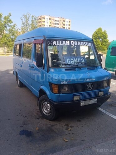 Mercedes 208 D 1992, 230,000 km - 2.3 l - Mingəçevir