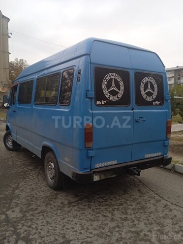 Mercedes 208 D 1992, 230,000 km - 2.3 l - Mingəçevir
