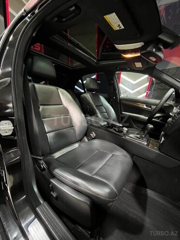 Mercedes C 300-13