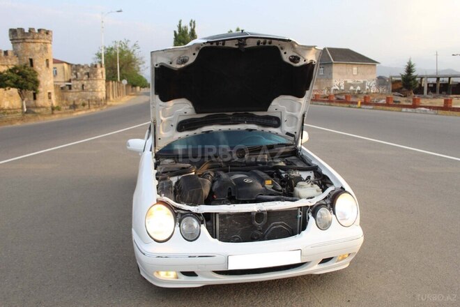 Mercedes E 240 1998, 226,600 km - 2.4 l - Lənkəran